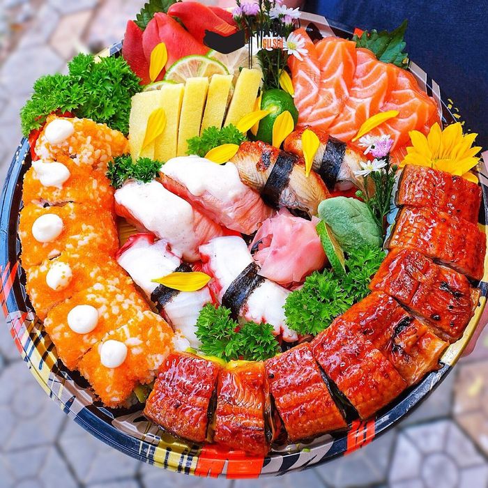Khám phá ngay thực đơn đa dạng với hơn 200 món ngon tại Hadu Sushi 26