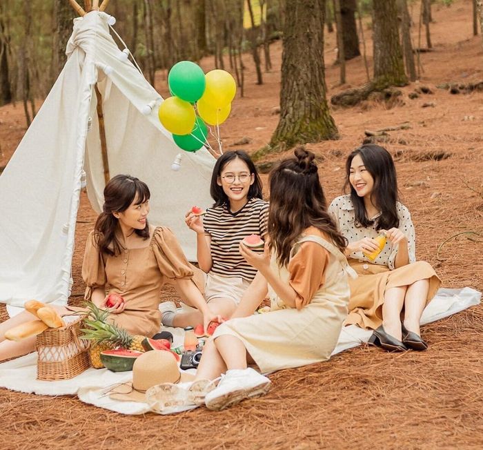 Tận hưởng những trải nghiệm thú vị tại khu du lịch sinh thái Bản Rõm 17