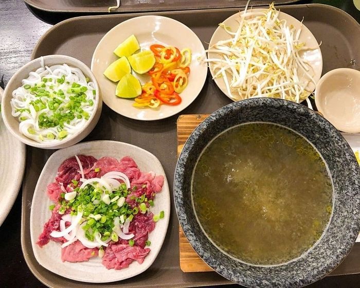 Phở bát đá Hà Nội