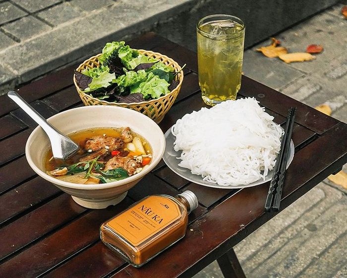 5 địa điểm cà phê sân vườn ở Hà Nội để bạn thư giãn thực sự 7