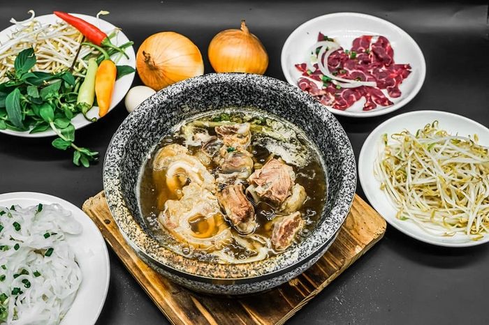 Phở bát đá Hà Nội