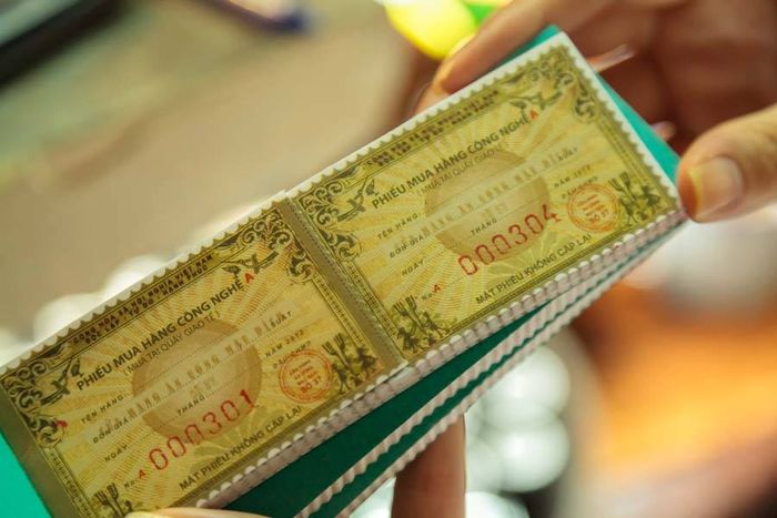 Quay ngược thời gian đến quán cơm kiểu bao cấp thời ông bà ta ở Hà Nội số 15