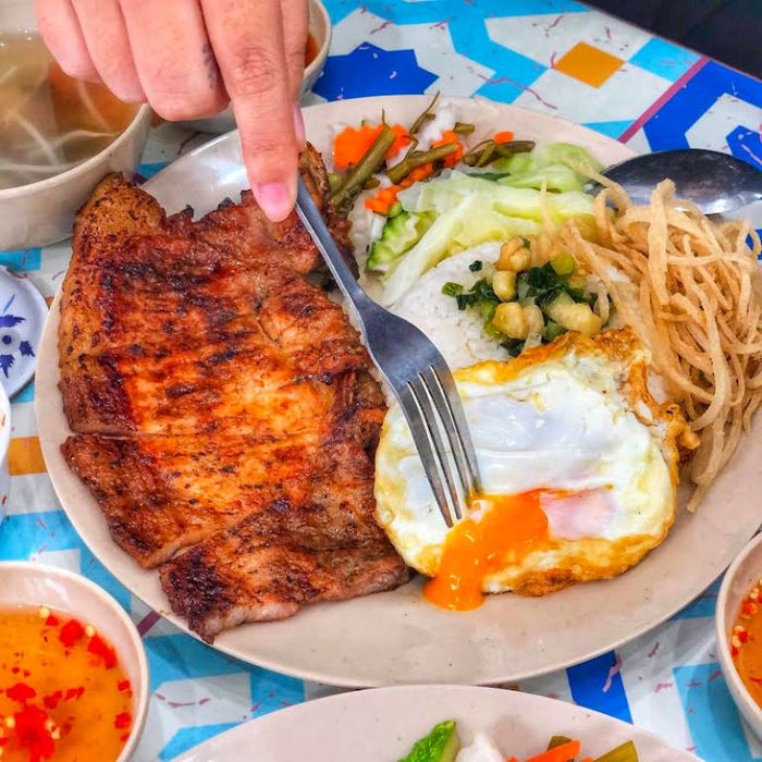 Top 10 quán cơm tấm Hà Nội ngon bổ rẻ mà được ưa chuộng nhất