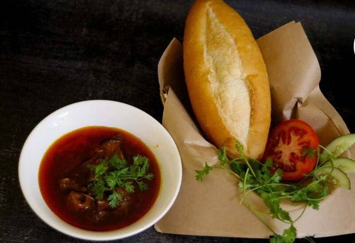 Danh sách các quán bánh mì sốt vang hàng đầu ở thủ đô mà bạn nên thử ngay 7