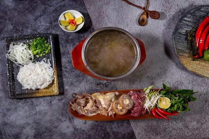 Phở bát đá Hà Nội