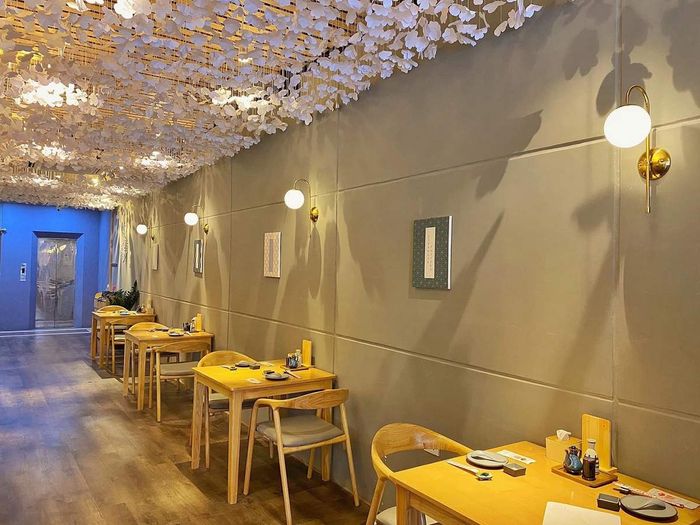 Khám phá ngay thực đơn đa dạng với hơn 200 món ngon tại Hadu Sushi 14