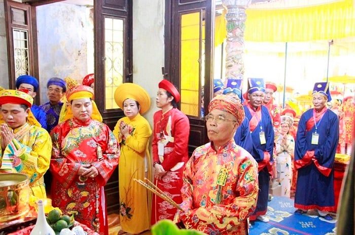 di tích điện Hòn Chén