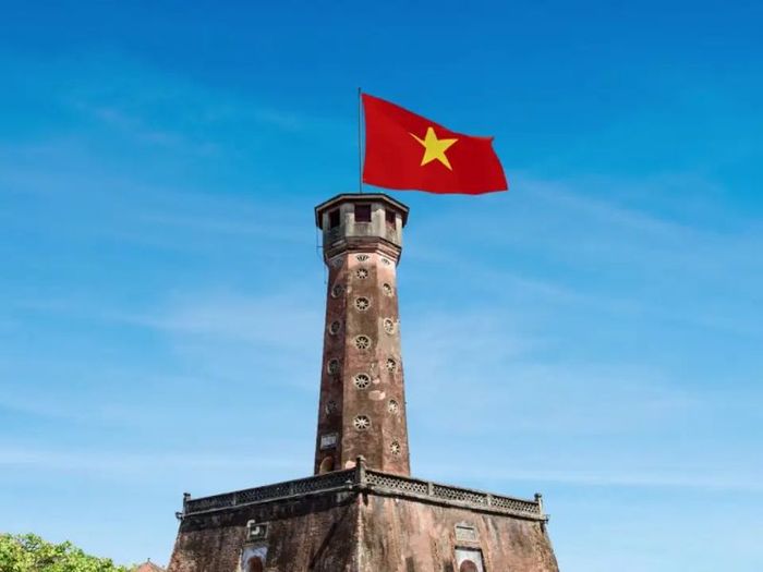 Hà Nội, với 12 danh lam thắng cảnh, làm say lòng bao người