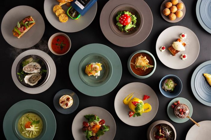 Angelina Restaurant & Lounge - Trải nghiệm không gian sang trọng và đẳng cấp khi du lịch Hà Nội 60