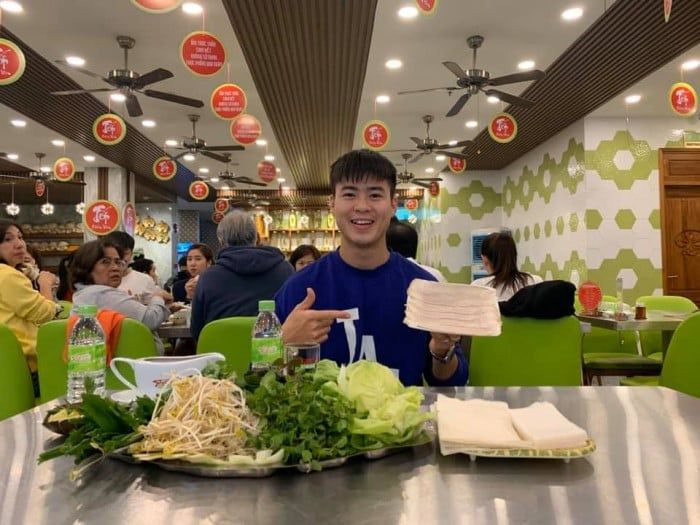 Bánh tráng cuốn thịt heo