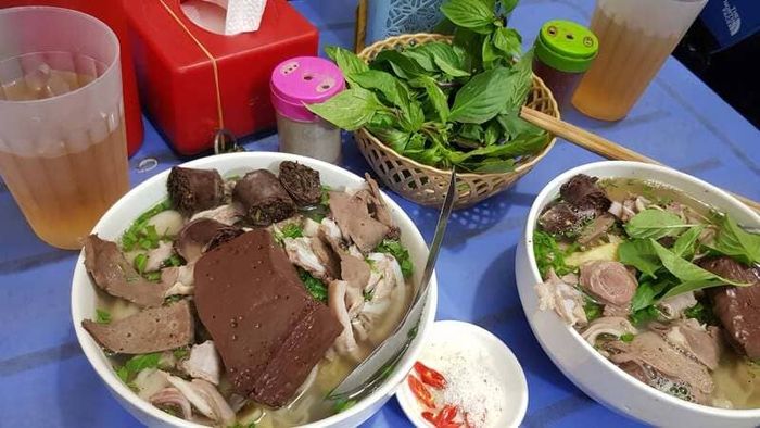 Danh sách những quán bún lòng ngon nhất ở Hà Nội