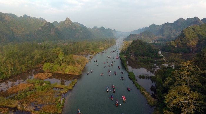 Khám phá chùa Hương - Một trong những điểm thăm quan lịch sử quan trọng nhất tại Hà Nội 4