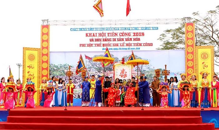 Lễ hội Tiên Công - Lễ hội rước người độc đáo tại Hà Nam, Quảng Ninh 2
