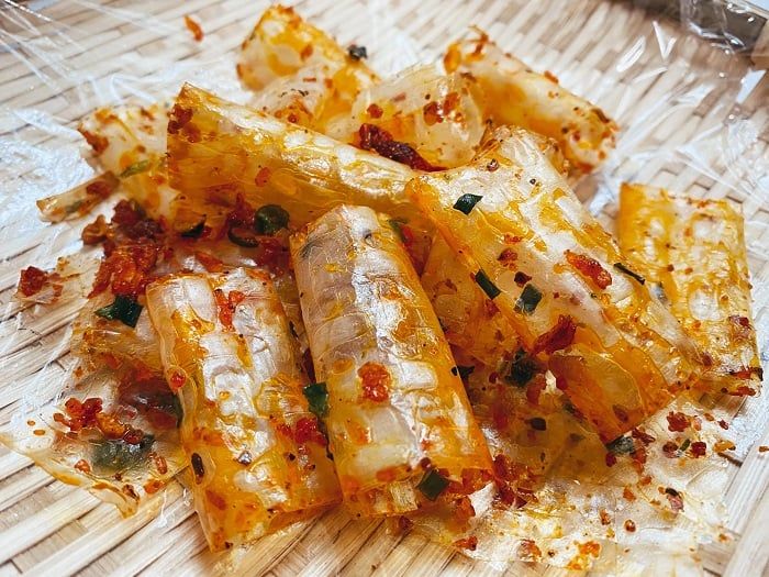 Bánh tráng muối ớt Tây Ninh - Hương vị đậm đà cuốn hút lòng người