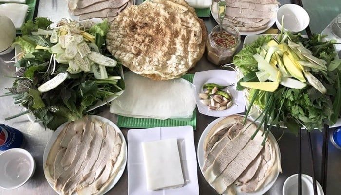 Bánh tráng cuốn thịt heo