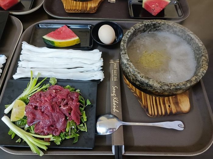 Phở bát đá Hà Nội