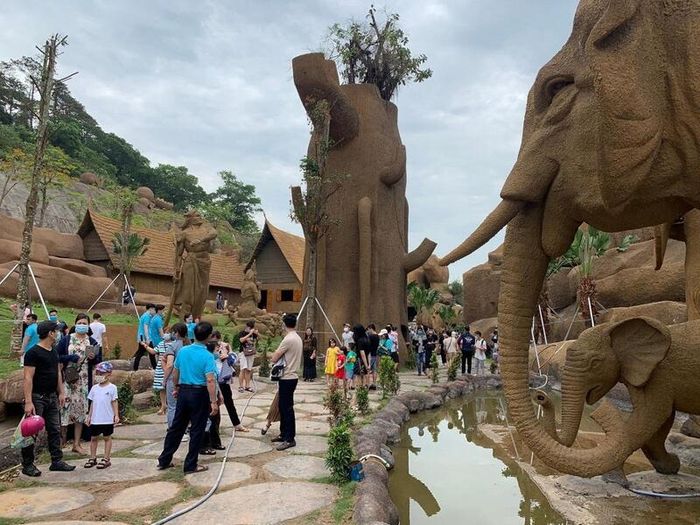 Công viên King Kong Tuần Châu, vẻ đẹp đến từ những tác phẩm điêu khắc 4