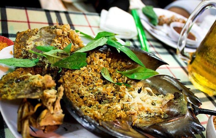 Khu phố cổ Hạ Long