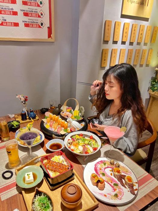 Khám phá ngay thực đơn đa dạng với hơn 200 món ngon tại Hadu Sushi 20