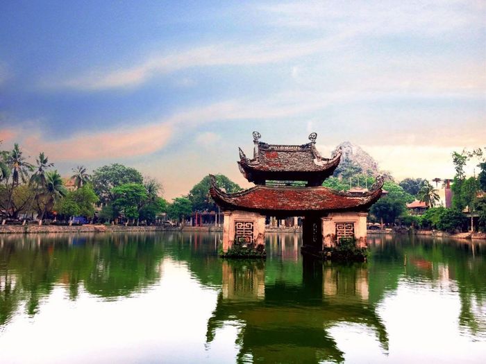 Khám phá Chùa Thầy - Di sản kiến trúc nghệ thuật độc đáo giữa trung tâm thành phố 2