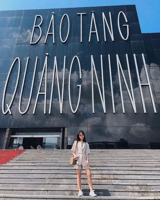 Khu phố cổ Hạ Long