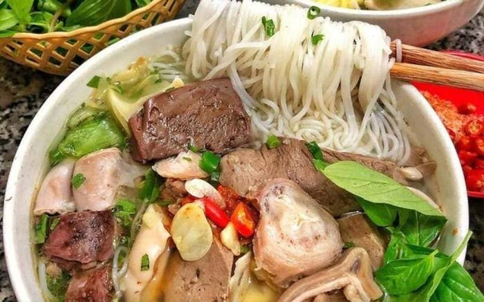 Danh sách những quán bún lòng ngon nhất ở Hà Nội