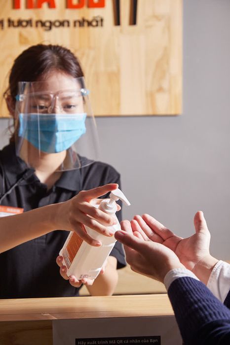 Khám phá ngay thực đơn đa dạng với hơn 200 món ngon tại Hadu Sushi 4