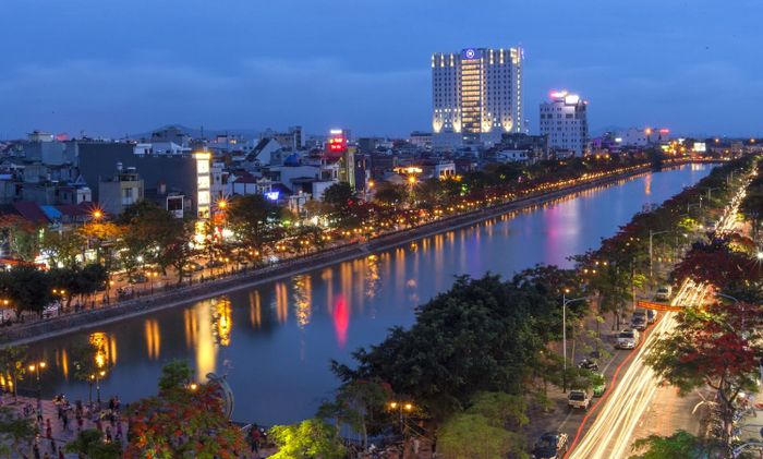 Khám phá vẻ đẹp thú vị của Hồ Tam Bạc ở Hải Phòng