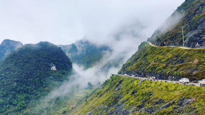 Khám phá hành trình tuyệt vời trên con đường thần tiên ở Hà Giang