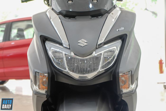 Burgman Street - Dòng xe tay ga mới của Suzuki, có giá 49,5 triệu đồng Suzuki-Burgman-Street (8).JPG