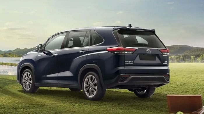 Toyota Innova 2023 gây sốt, khách hàng phải chờ đợi hơn một năm toyota-innova-hycross-2.jpg