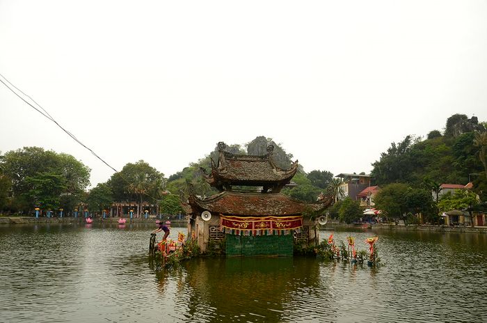 Khám phá lễ hội chùa Thầy - Nét đẹp văn hóa tín ngưỡng của Việt Nam 2
