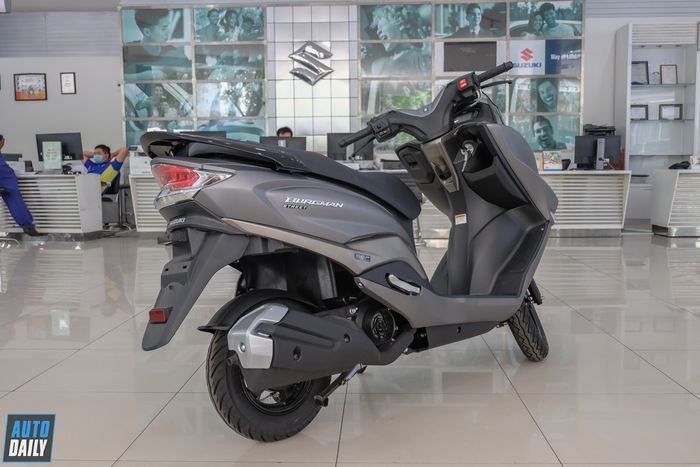 Burgman Street - Dòng xe tay ga mới của Suzuki, có giá 49,5 triệu đồng Suzuki-Burgman-Street (4).JPG