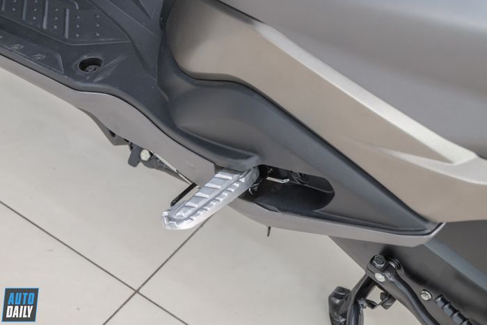 Burgman Street - Dòng xe tay ga mới của Suzuki, có giá 49,5 triệu đồng Suzuki-Burgman-Street (20).JPG