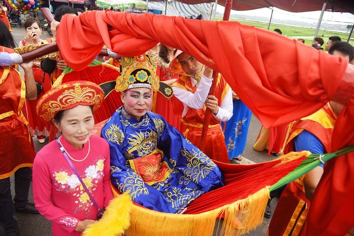 Lễ hội Đền Sái - Nghi lễ rước vua giả độc đáo không giống ai