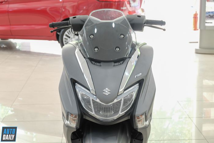 Burgman Street - Dòng xe tay ga mới của Suzuki, có giá 49,5 triệu đồng Suzuki-Burgman-Street (7).JPG
