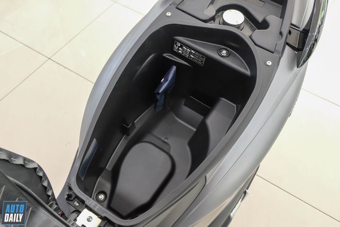 Burgman Street - Mẫu xe tay ga mới của Suzuki, có giá 49,5 triệu đồng Suzuki-Burgman-Street (29).JPG