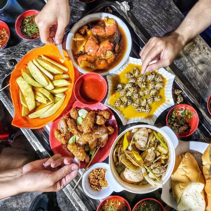 Khám phá vẻ đẹp thú vị của Hồ Tam Bạc ở Hải Phòng