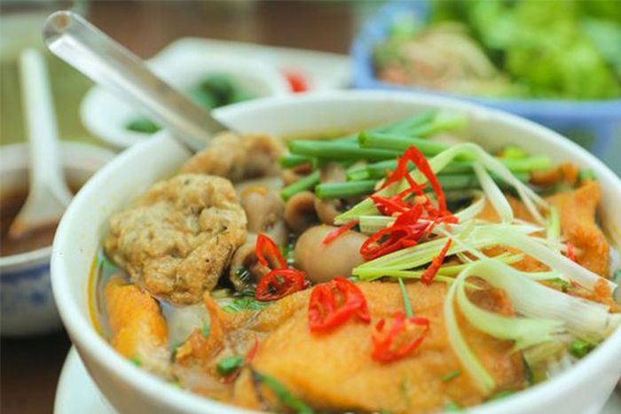 Hướng dẫn làm bún cá cay Hải Phòng theo phong cách nhà làm, ai ai cũng mê