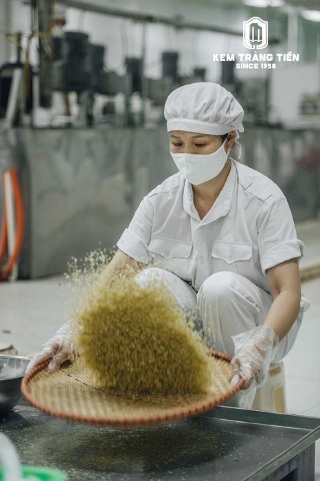 Kem Tràng Tiền Hà Nội - Đặc sản của Thủ đô 5