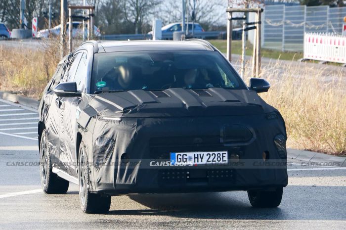 Hyundai Kona Electric 2025 lộ diện trên đường thử với phiên bản N Line thể thao hyundai-kona-electric-n-line-scoop-1-2048x1361.webp