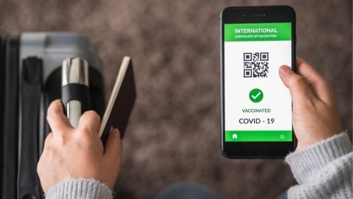 Thẻ màu xanh Covid