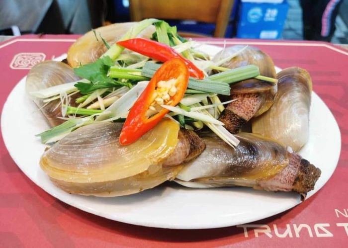 Nhà hàng Biển Xanh Hải Phòng - Điểm đến không thể bỏ qua cho những tín đồ hải sản