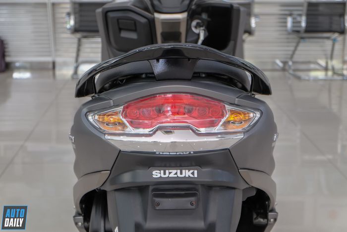 Burgman Street - Dòng xe tay ga mới của Suzuki, có giá 49,5 triệu đồng Suzuki-Burgman-Street (23).JPG
