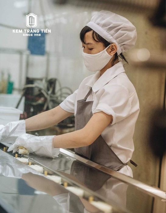 Kem Tràng Tiền Hà Nội - Đặc sản của Thủ đô 6
