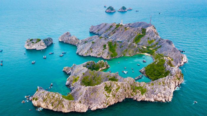 Bí quyết khám phá đảo Long Châu Hải Phòng với vẻ hoang sơ và những điều bí ẩn