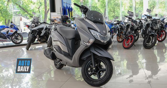 Burgman Street - Dòng xe tay ga mới của Suzuki, giá 49,5 triệu đồng Suzuki-Burgman-Street (2).JPG