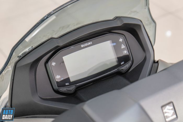 Burgman Street - Xe tay ga mới của Suzuki, có giá 49,5 triệu đồng Suzuki-Burgman-Street (13).JPG