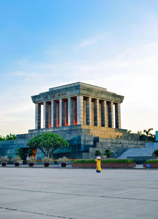 Khám phá Hà Nội qua những điểm đến nổi tiếng và quen thuộc 9