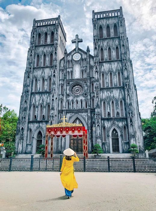 Khám phá Hà Nội qua những điểm đến nổi tiếng và quen thuộc 6